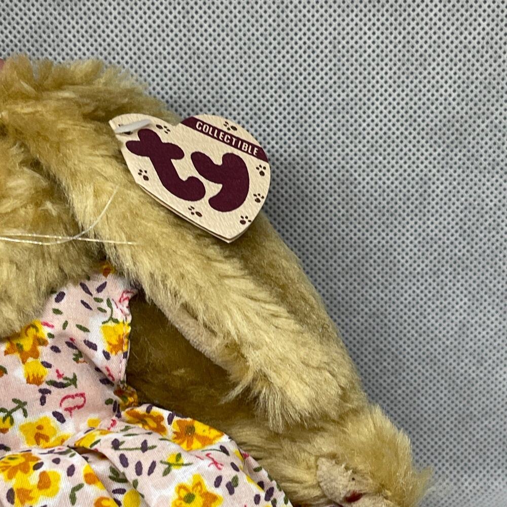 Ty Attic Treasures - Shelby The Bunny Rabbit Plush Jointed 8.5" - Picture 4 of 6